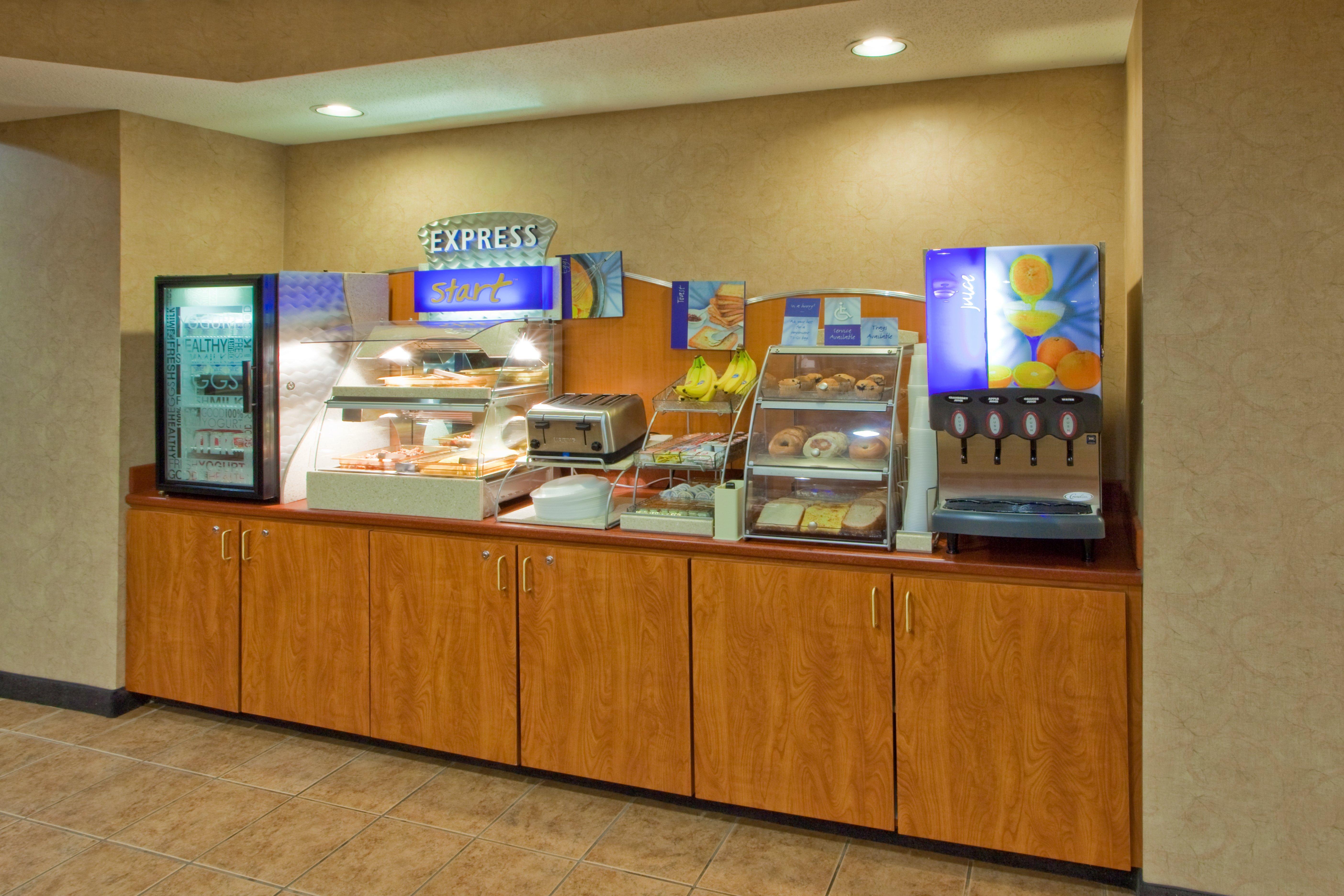 Holiday Inn Express Hanover By Ihg Eksteriør billede