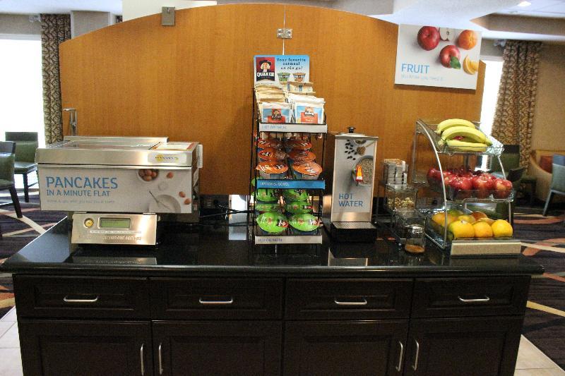 Holiday Inn Express Hanover By Ihg Eksteriør billede